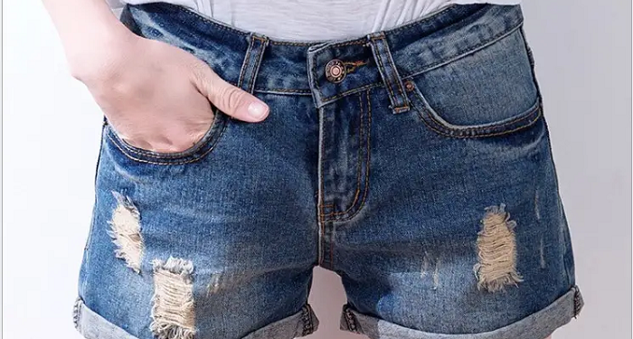 Шорти жіночі джинсові: модні тенденції та як обирати