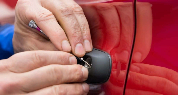 Auto Locksmiths in Belfast: The Professional Solution for Auto Lock Problems