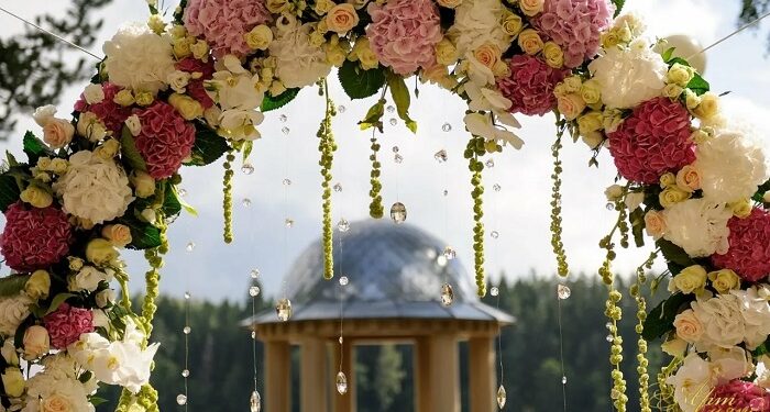 Арки з квітів Marta Flowers: оригінальна прикраса для заходів