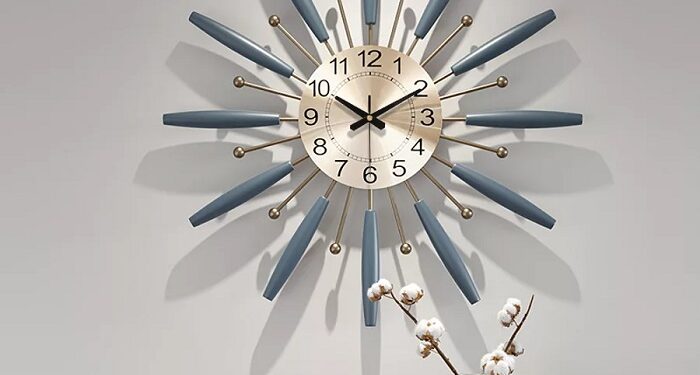 Емоційний аспект використання великого настінного годинника: створення атмосфери та настрою в приміщенні