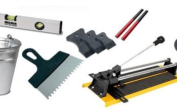 Інструменти для облицювальних робіт: плиткорізи, шпателі, кельми