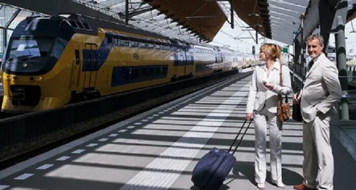 Чому купувати залізничні квитки онлайн зручно та вигідно: переваги та особливості