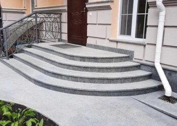 Який граніт вибрати для зовнішніх сходів