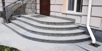 Який граніт вибрати для зовнішніх сходів