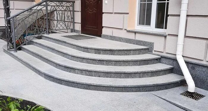 Який граніт вибрати для зовнішніх сходів