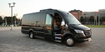 Переваги пасажирських перевезень до Варшави преміум-класу від KaraVAN