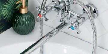 Выбираем смесители для ванны: основные виды и рекомендации по выбору