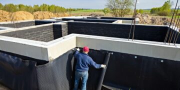 Гідроізоляція фундаменту: чому це критично важливо для довговічності будинку