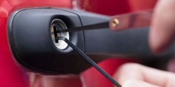 How to properly open a car and useful tips for safe work