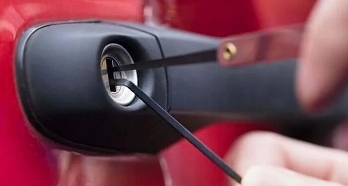 How to properly open a car and useful tips for safe work