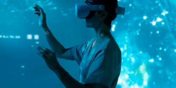 VR headsets as a tool for earning money from virtual games and entertainment